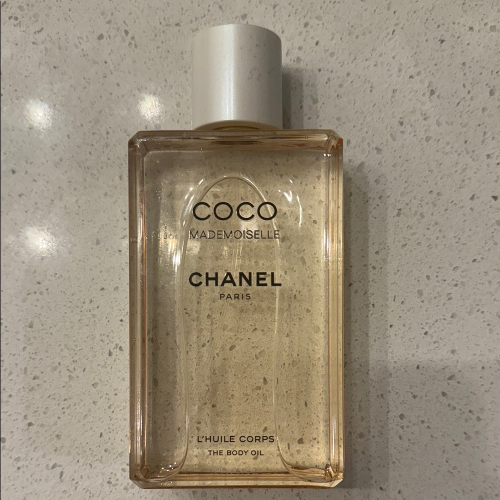 CHANEL Coco Mademoiselle Body Oil in Clear and Gold